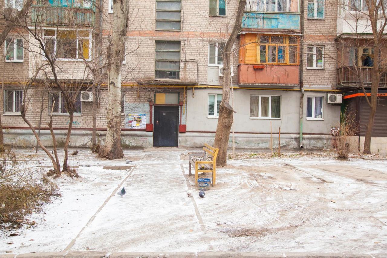 Апартаменты Semi-Luxury Apt On Ukrainskaya 43 Street Запорожье Экстерьер фото